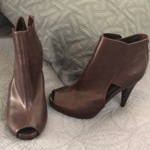 Kenneth Cole Booties